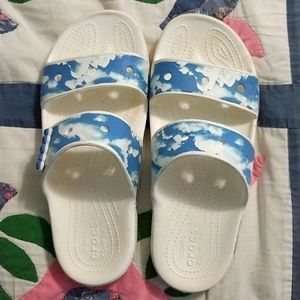 Crocs cloud blue classic sandles size 10